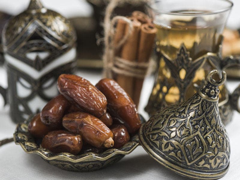  Buy And Price Deglet Nour Dates In India 