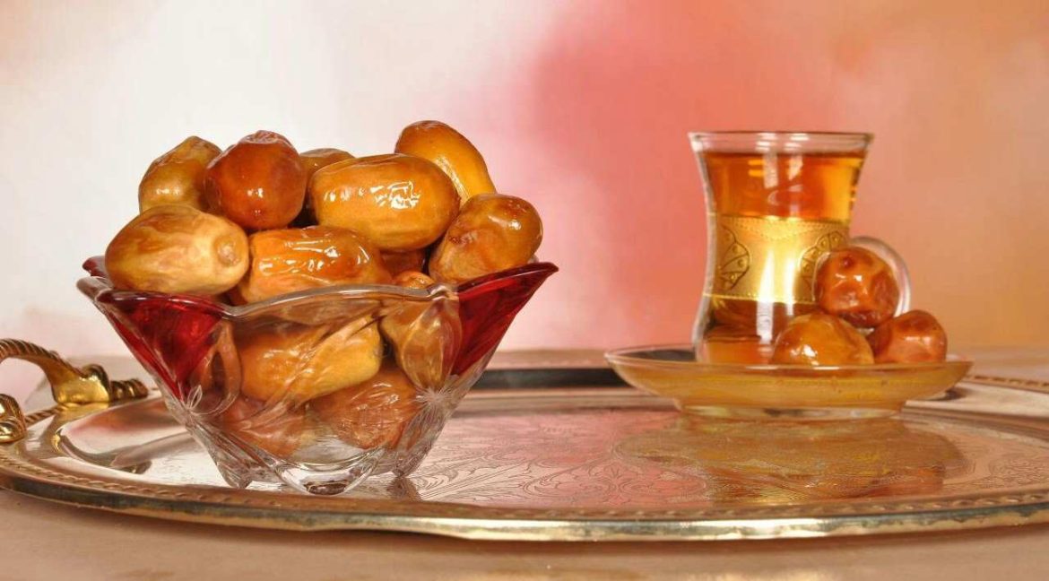 Getting to know zahidi Khajoor dates + the exceptional price of buying zahidi Khajoor dates