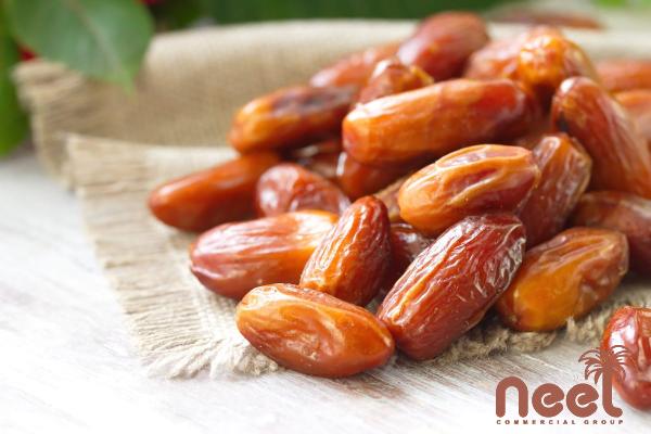 Buy and price of zahidi dates vs medjool