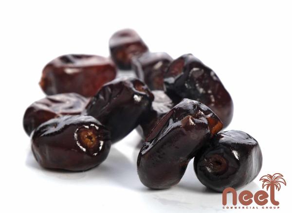 The price of organic mazafati dates from production to consumption