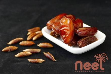 The price of bulk purchase of organic dates box is cheap and reasonable